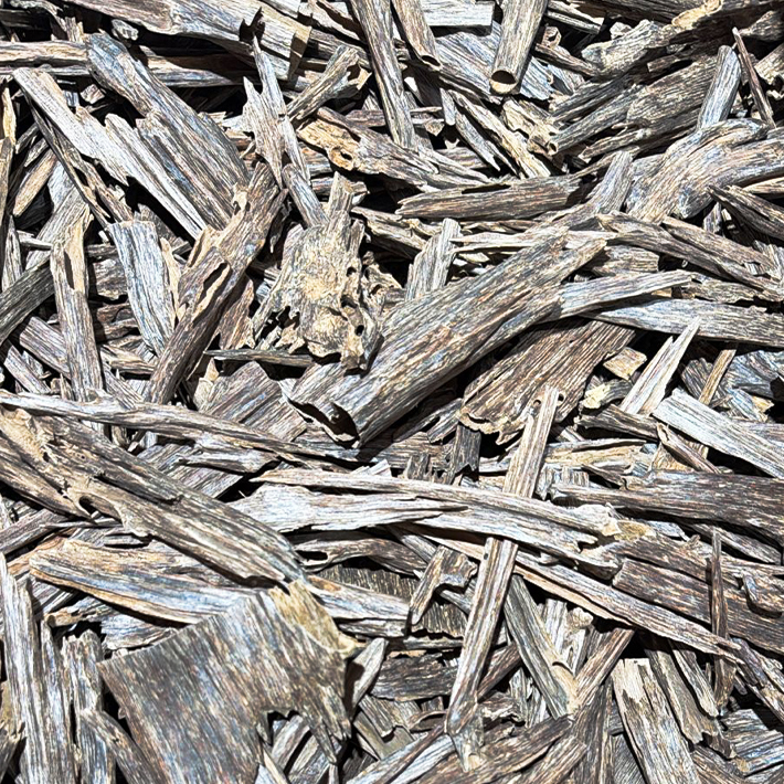 Agarwood Hindi Zura-1 (71005)